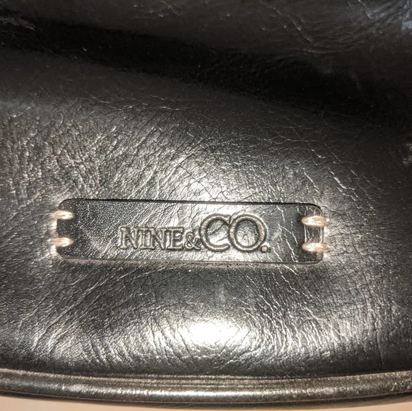 Nine&Co Black Shoulder Bag Black Leather - Picture 10 of 11